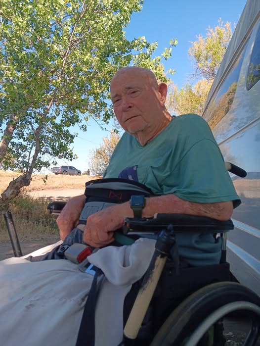 William E. Fox Sr., Cherished Husband, Father, and Grandfather, Passes Away
